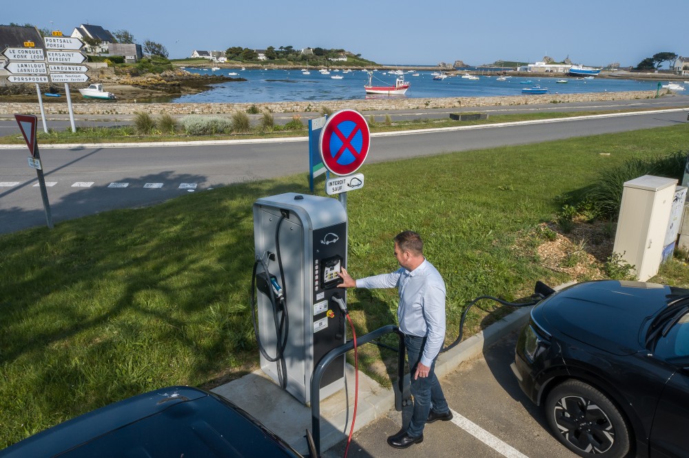 Bornes de recharge électrique dans le Finistere - © DupontRenoux